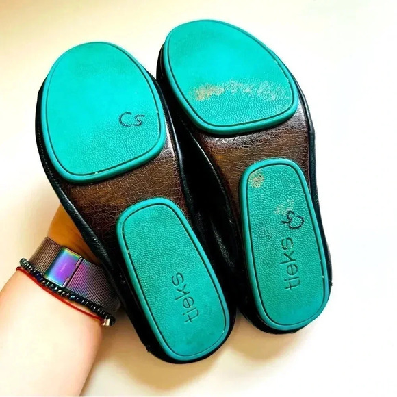 Tieks By Gavreili Matte Leather Ballet Flats - Picture 8 of 8